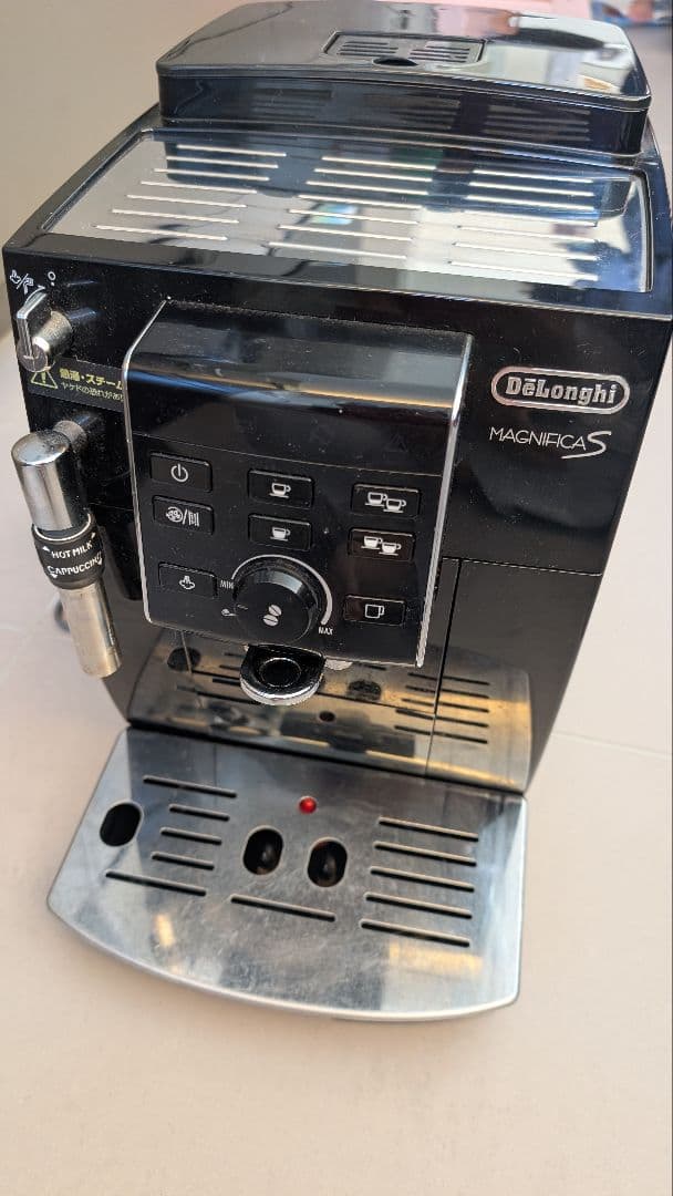 (専用石灰除去剤付) DeLonghi Magnifica S コーヒーメーカー