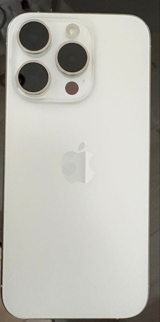 Apple iPhone 15 Pro 128GB ホワイトチタニウム