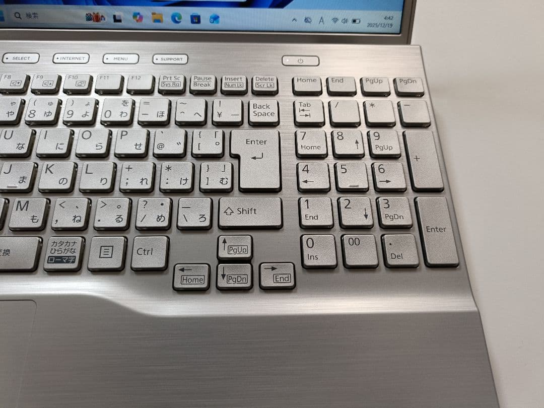 2024年 富士通 Windows11 15.6型 ノートパソコン SSD 37