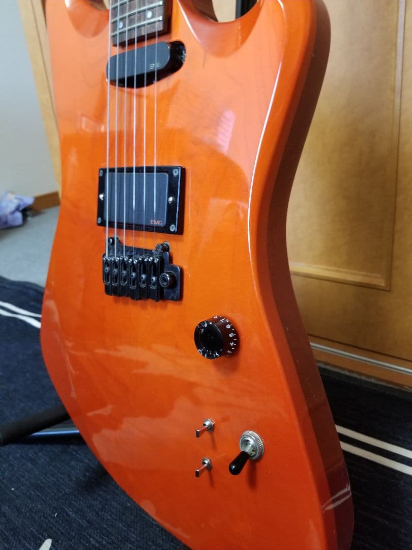 Fernandes Kiyoshi モデル Mod EMGピックアップ。