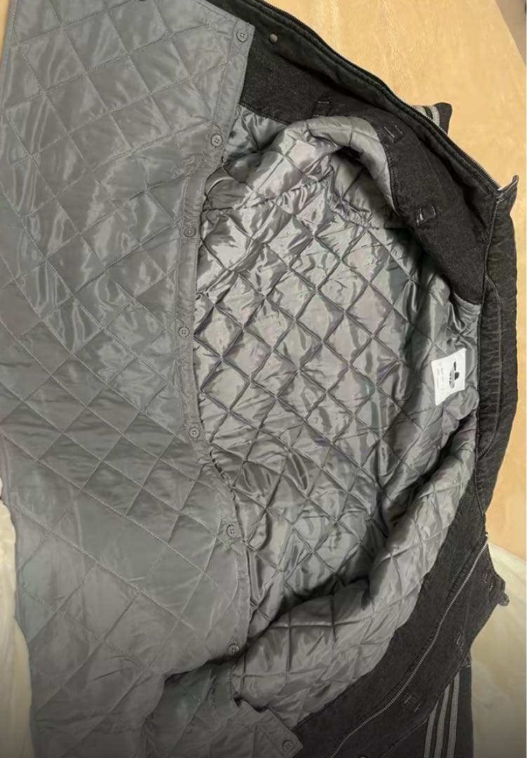 海外限定L Adidas New Year ジャケット KR5066