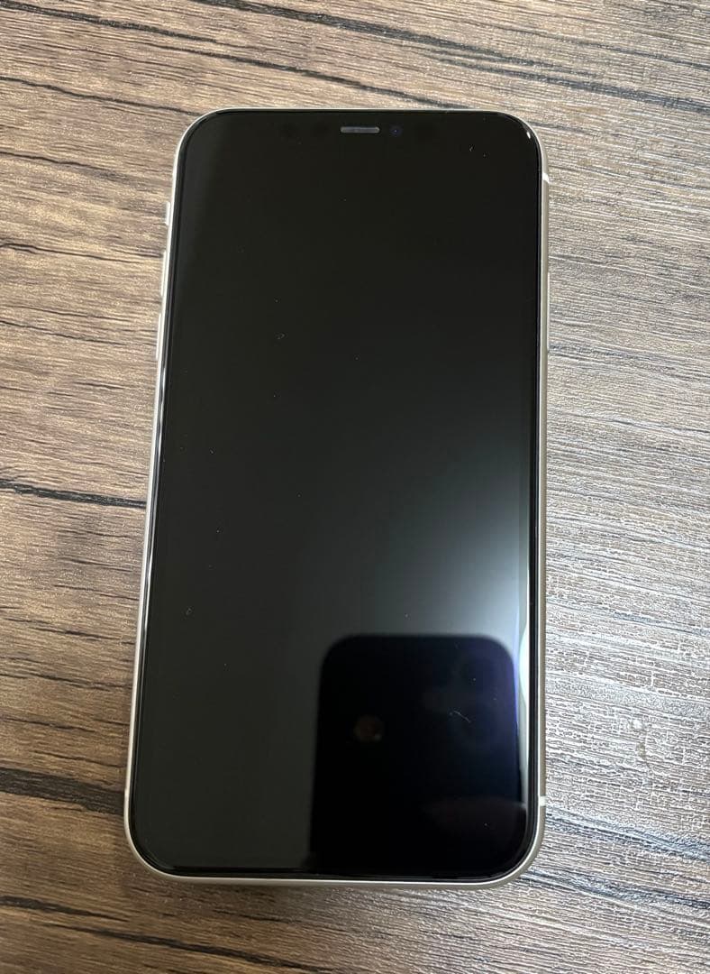 美品　iPhone11 アイフォン　携帯　ホワイト　ゴールド　64GB
