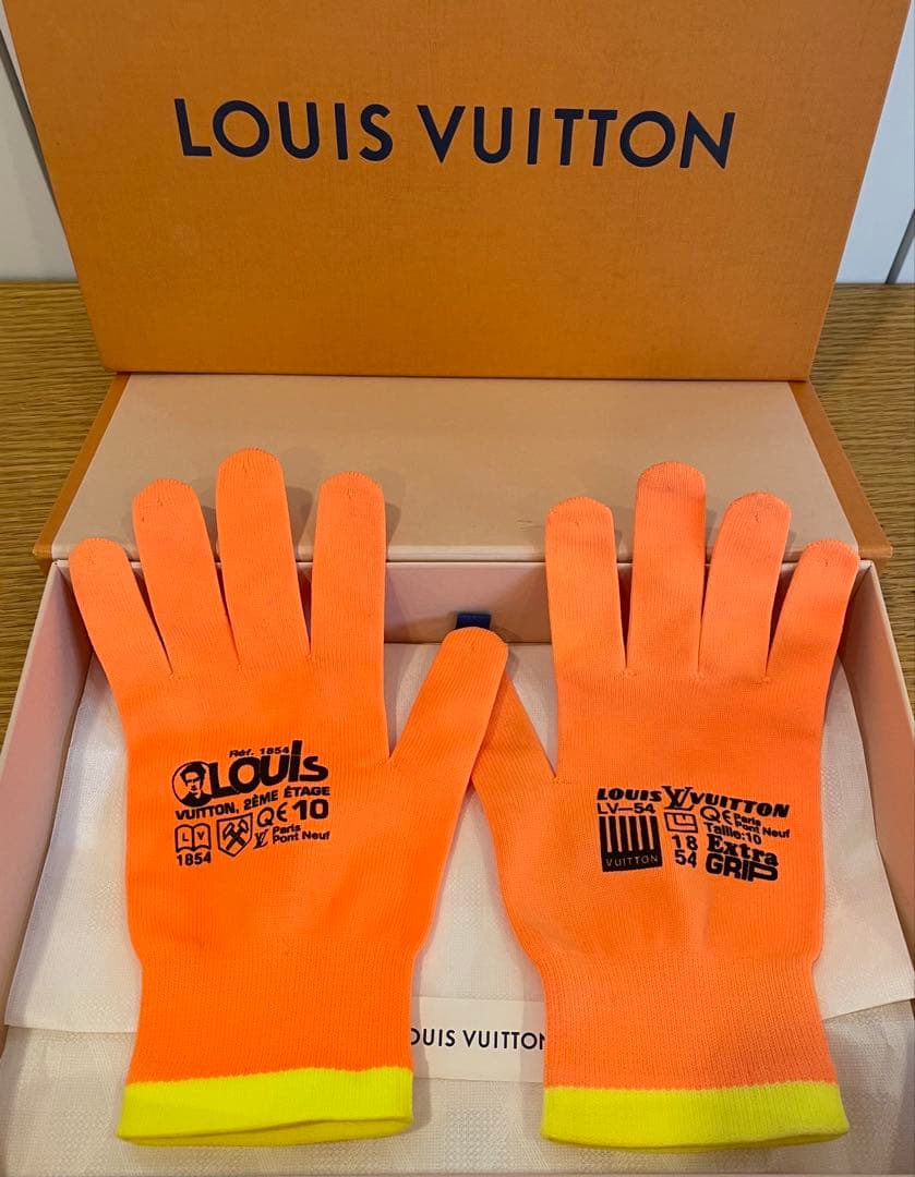 Louis Vuitton ロゴ入り手袋 ゴンアールジービー　オレンジ