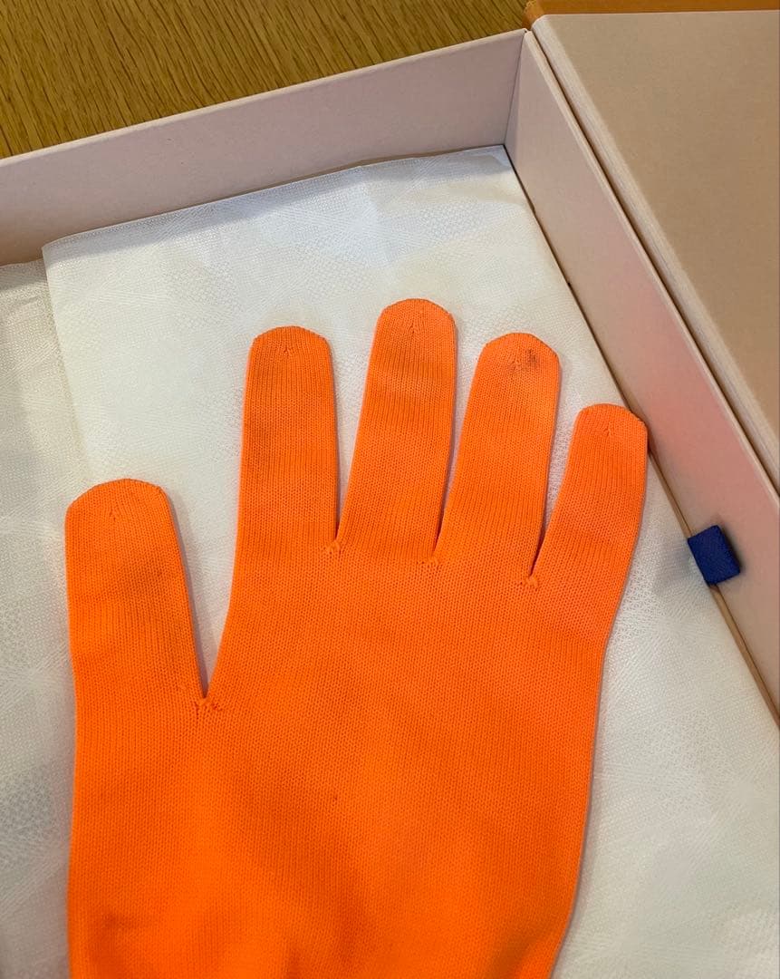 Louis Vuitton ロゴ入り手袋 ゴンアールジービー　オレンジ
