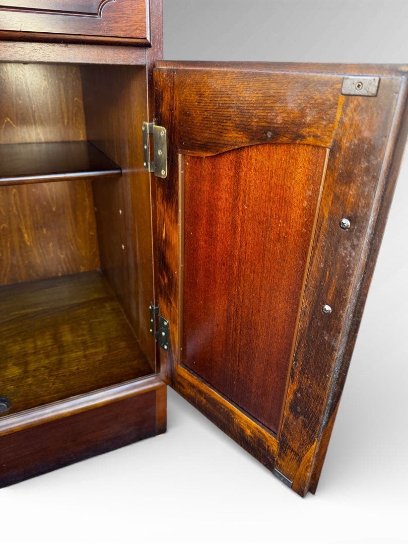 カリモク コロニアル キャビネット 花台 チェスト アンティーク調　約9.3万