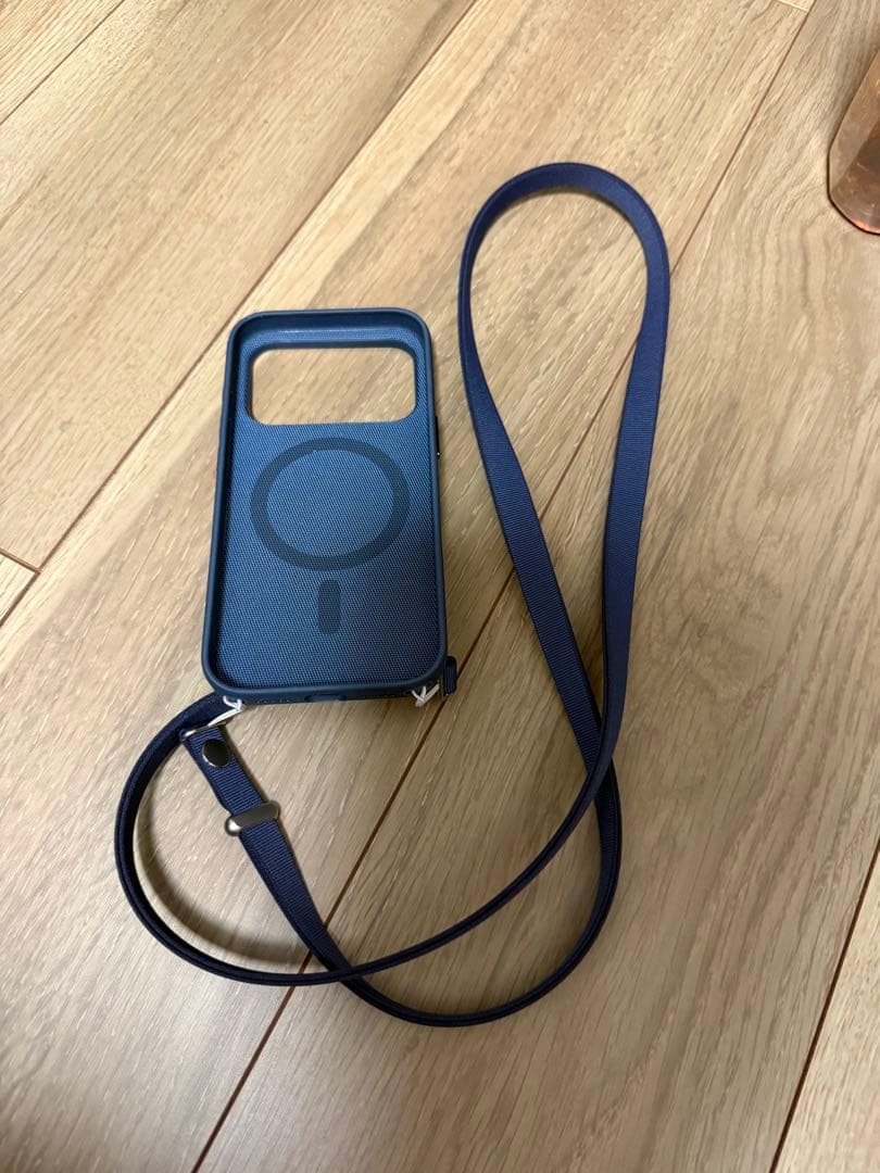 ネイビー MagSafe対応 iPhone17pro ケース ストラップ付