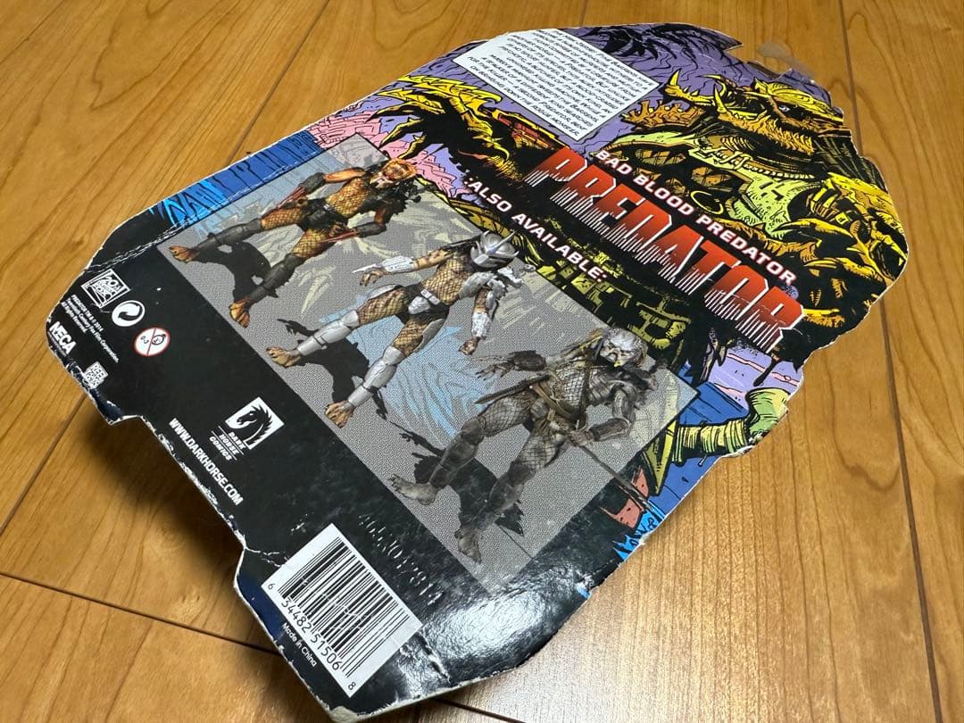 新品 NECA バッドブラッド・プレデター 7インチ
