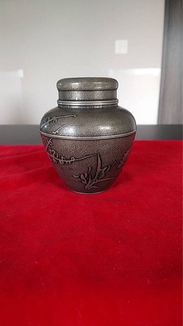 錫茶入　古美術　古錫　茶筒、茶道具　茶壺　茶入れ　茶道具　　煎茶器　四君子