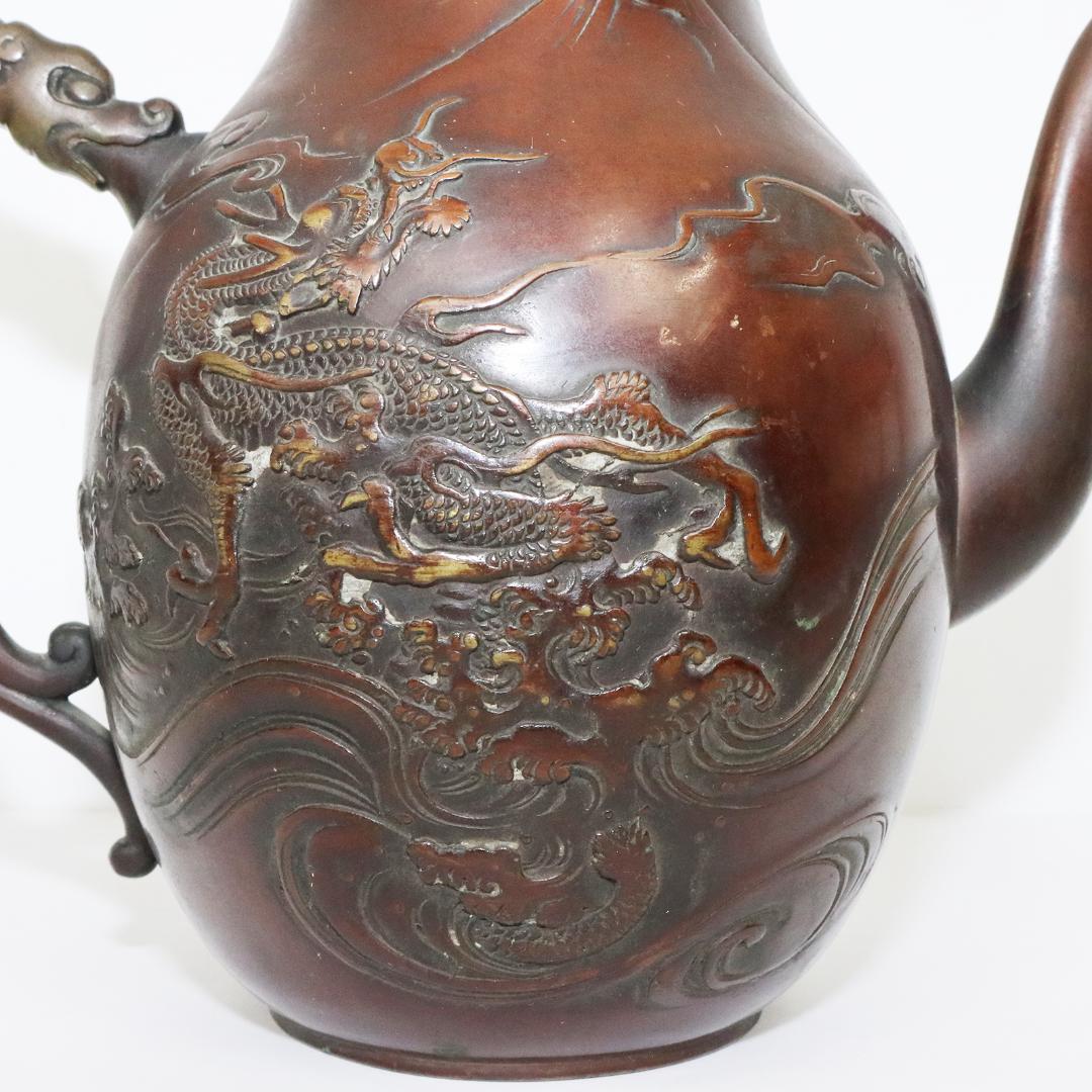 昌晴正 銅波龍彫刻水注