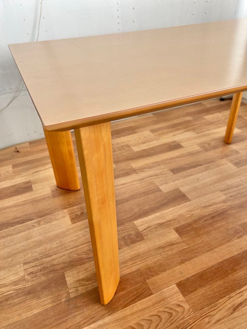 667 大塚家具 ダイニングテーブル　北欧風 モダン ナチュラル 幅135 a