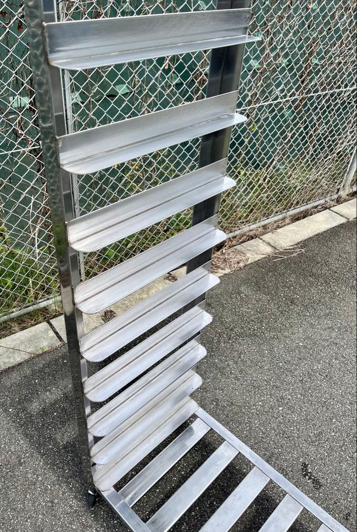 ステンレストンボラック　パンラック　トレーラック　キャスター付き　14枚