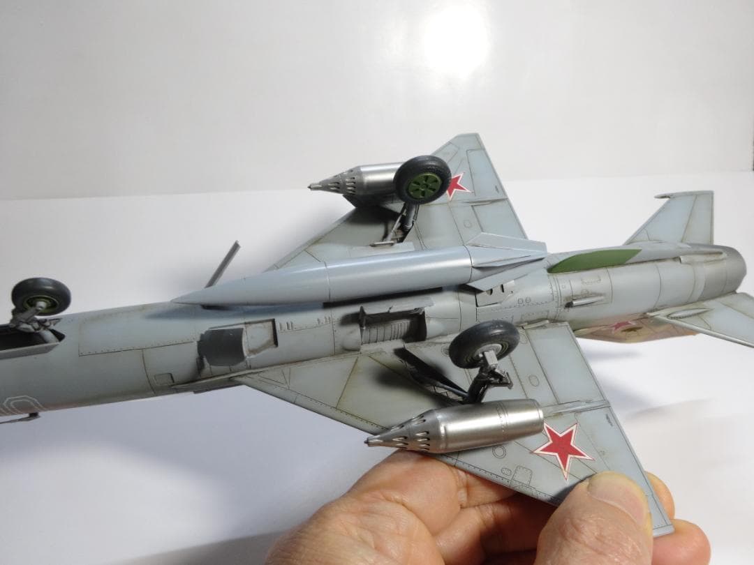 アカデミー1/48「MiG-21」完成品