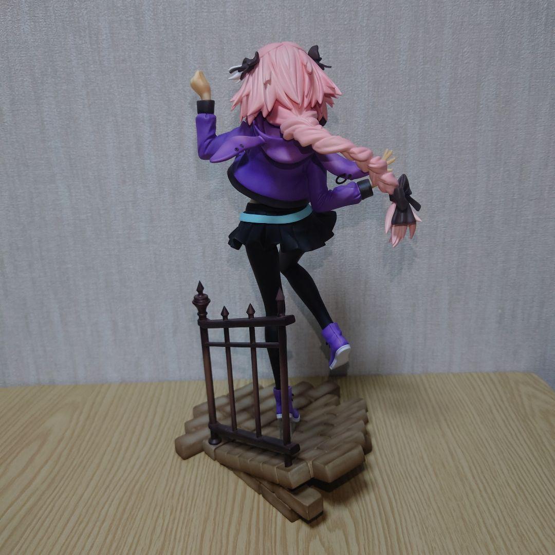 黒のライダー アストルフォ 私服　フィギュア