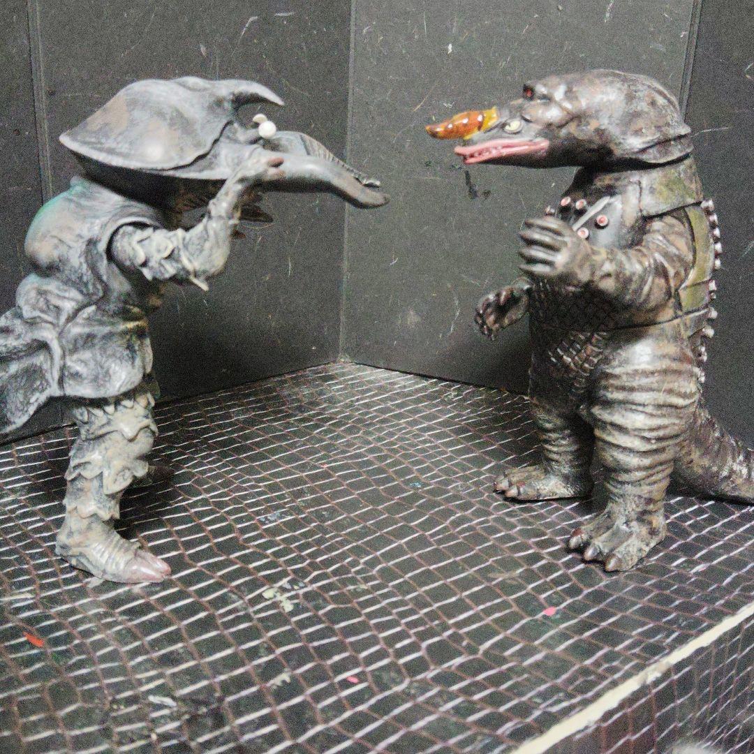 最終価格ウルトラ怪獣現行シリーズ初代マン怪獣ザラガス.アントラー.ゴモラ