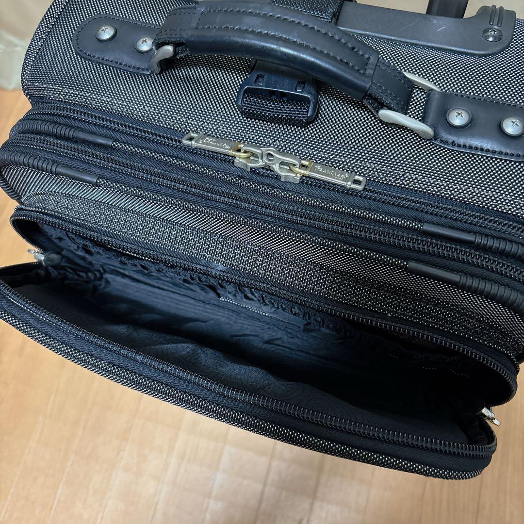 【美品】Pathfinder パスファインダー 2輪 キャリーケース 拡張機能