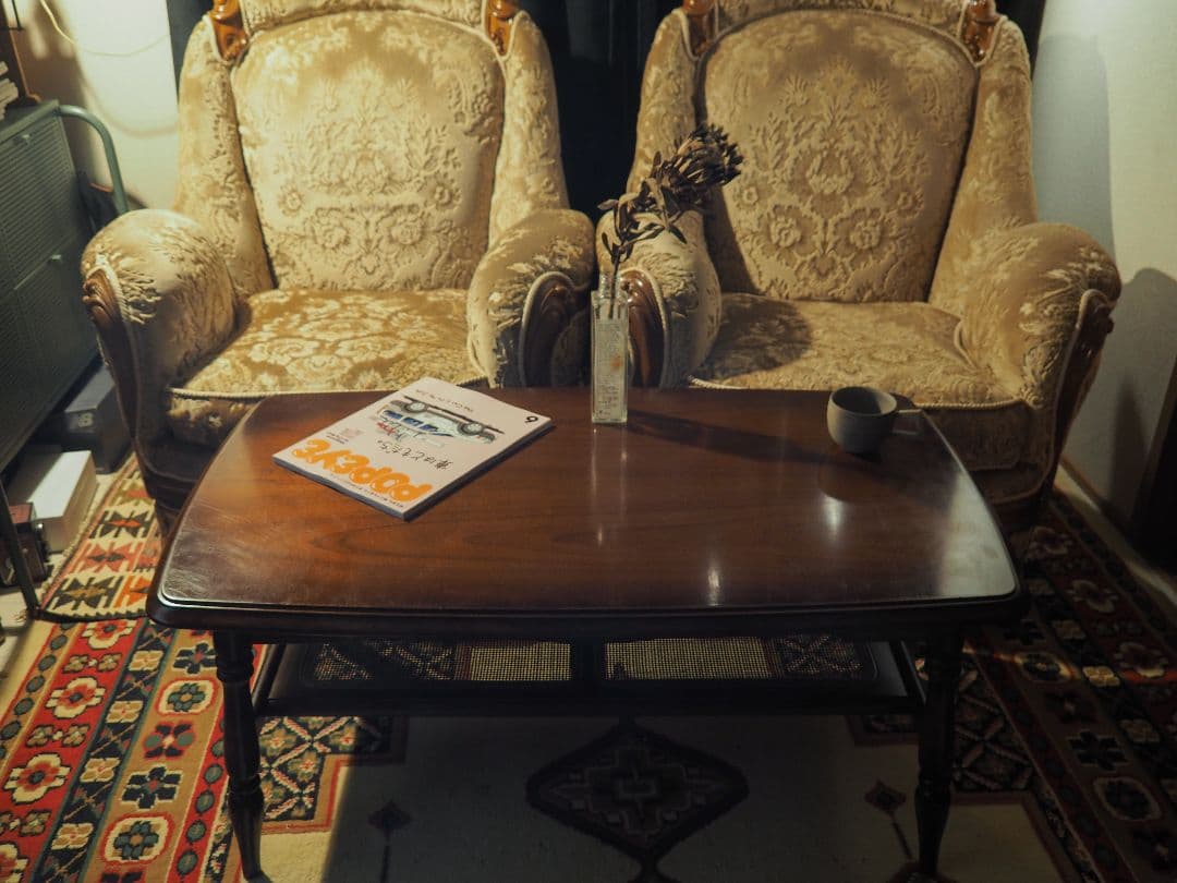 【値引中】“Karimoku”ビンテージローテーブル