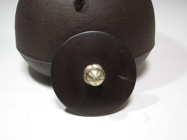 ☆　大徳寺　細合喝堂　自筆釜　かわいらしい形の釜です☆y244