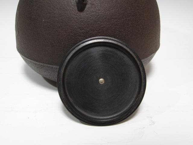 ☆　大徳寺　細合喝堂　自筆釜　かわいらしい形の釜です☆y244