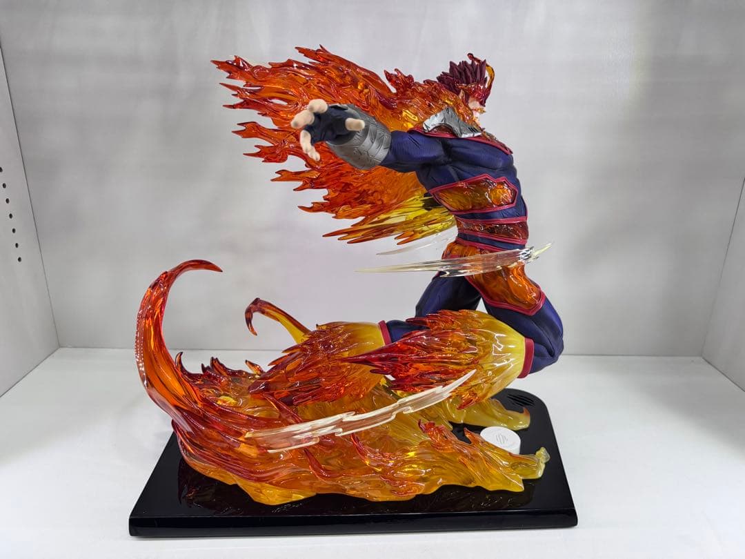 tsume art エンデヴァー　スタチュー