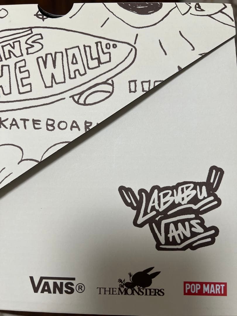 アイドル LABUBU VANS VINYL FACE DOLL