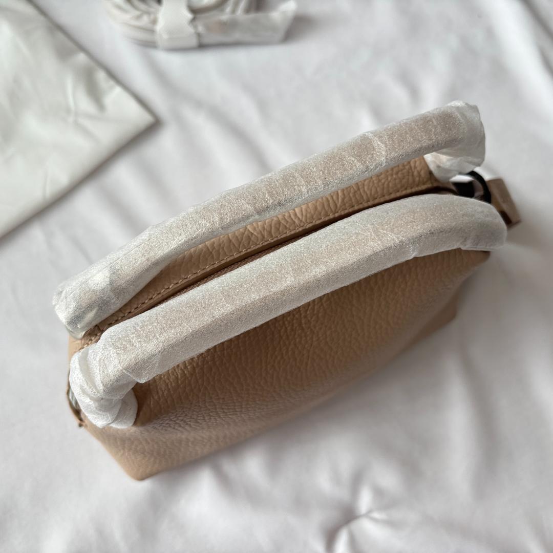 未使用 ジャンニキアリーニ ALIFA 2way ショルダーバッグ ベージュ