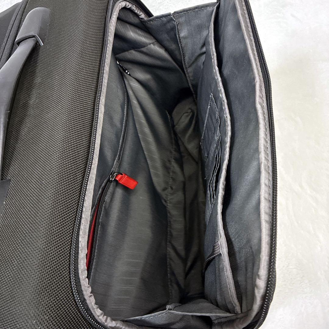 TUMI トゥミ 4輪　スーツケース 機内持ち込み可　ビジネスキャリー　ブラック