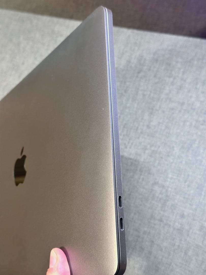 MacBook PRO 13インチ　i7-16-1TB office搭載