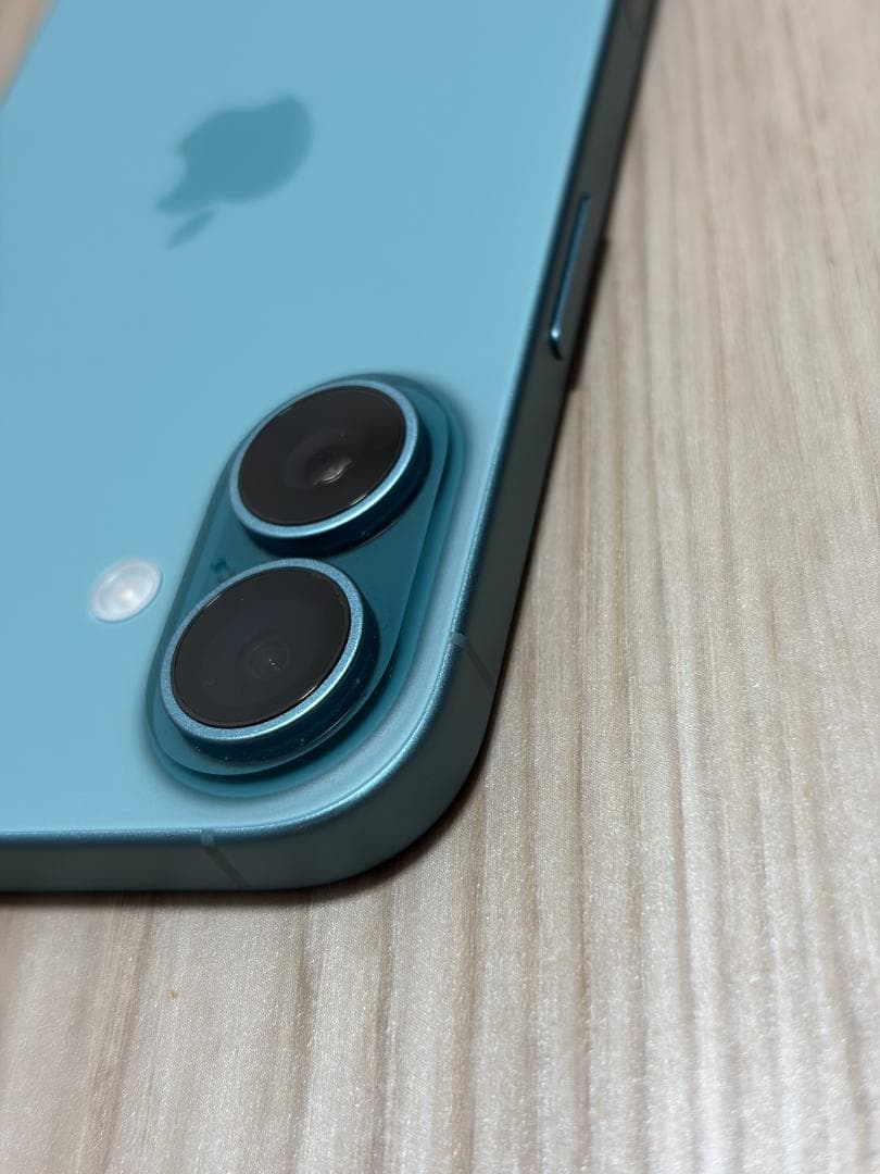 Apple iPhone 16 128GB ティール Beats純正ケース付