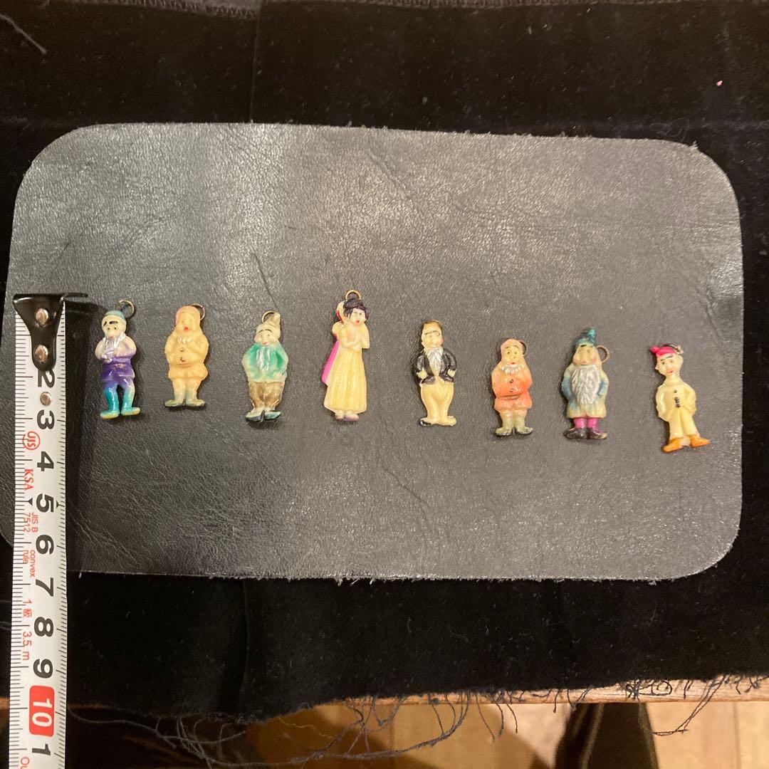 1930-40年代　セルロイドチャーム \"白雪姫と7人? の小人\"