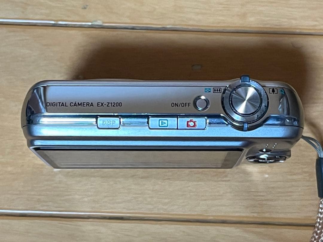 カシオ CASIO EXILIM ZOOM EX-Z1200　デジタルカメラ