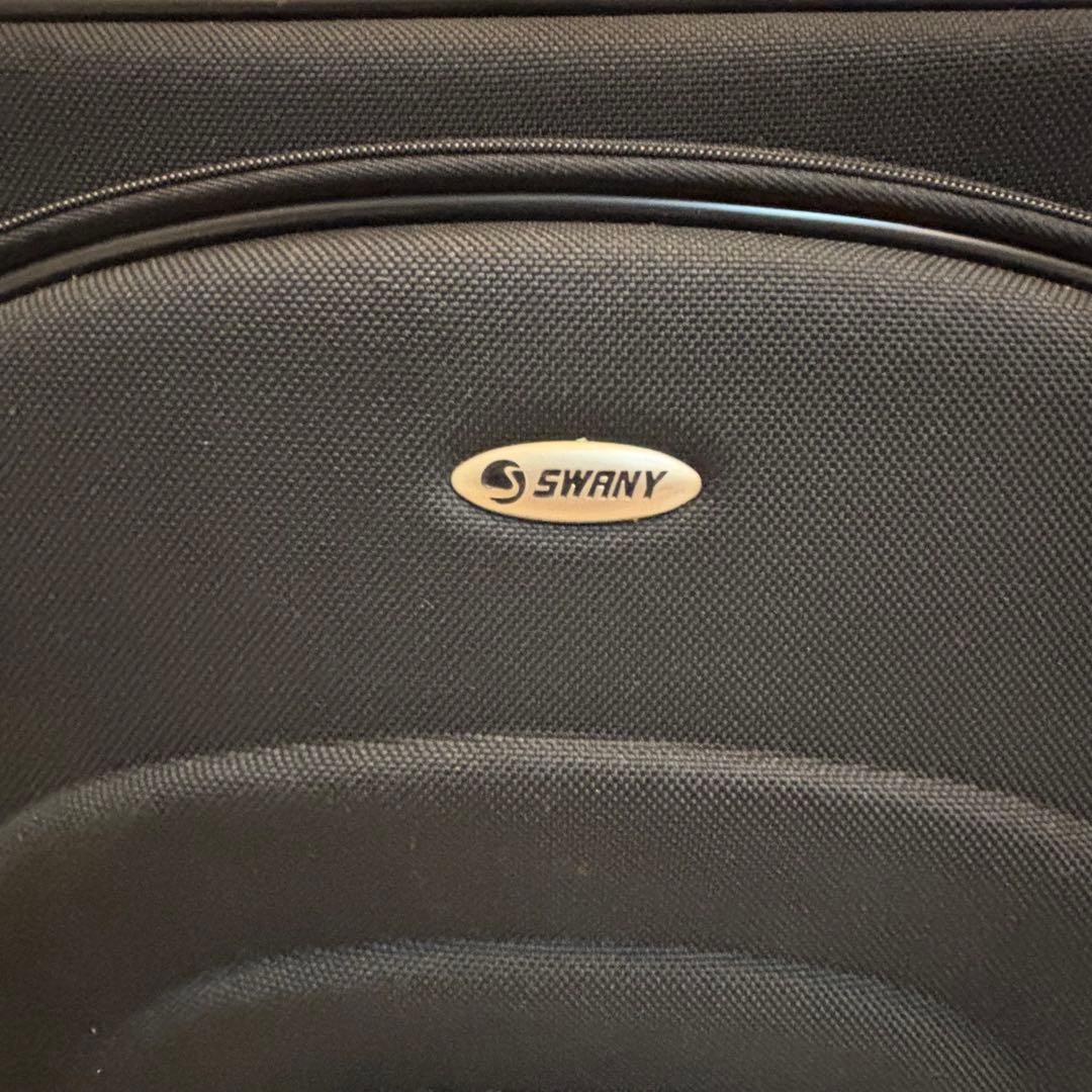 【美品】SWANY スワニーキャリーバッグ キャリーケース　ブラック