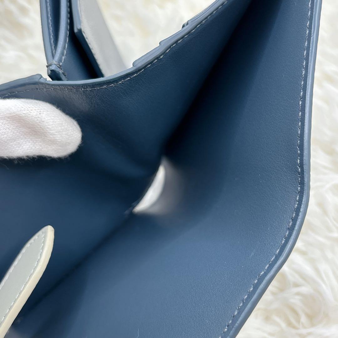 極美品✨️CELINE 二つ折り財布 ネイビー スモールストラップウォレット
