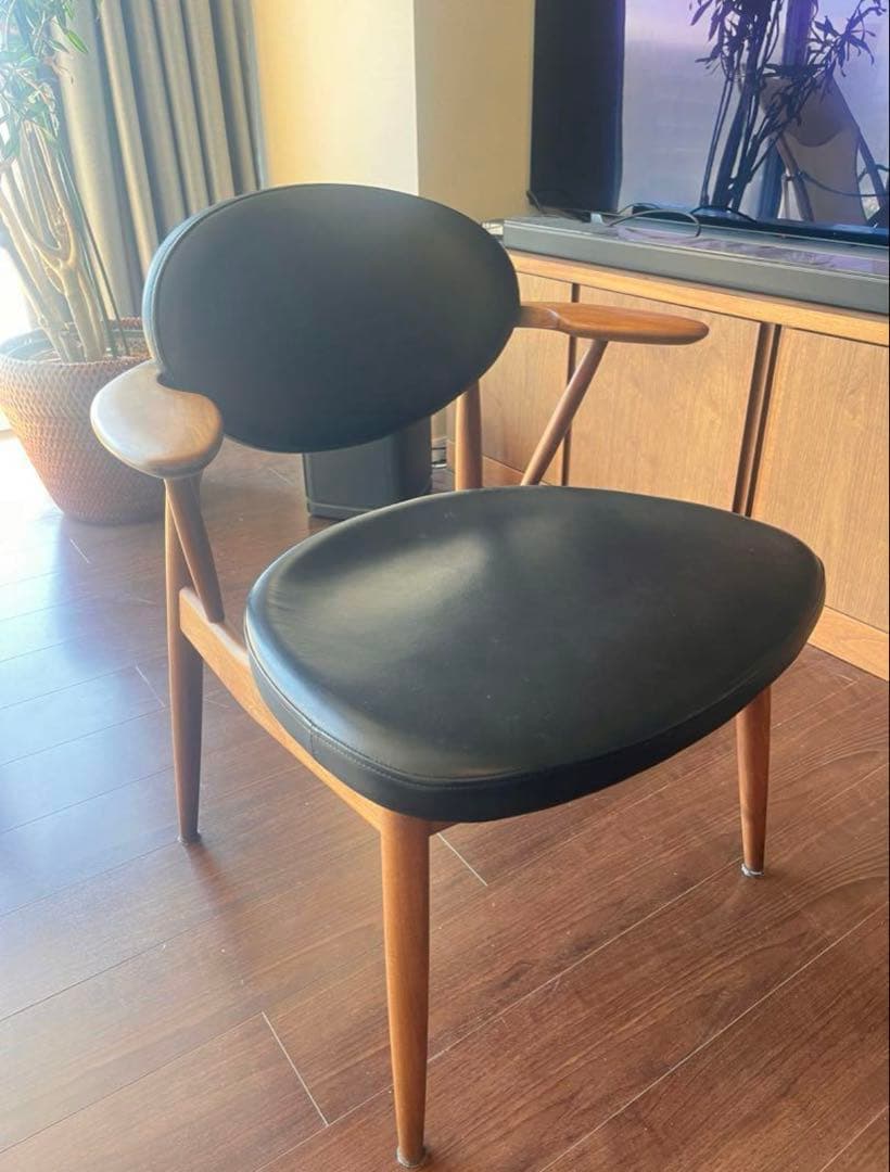 おっしょい　チェア4脚目