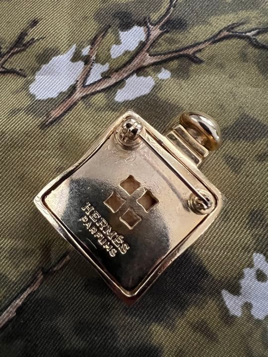 002 エルメス☆パヒューム☆ブローチ☆ボトル☆フォーブル