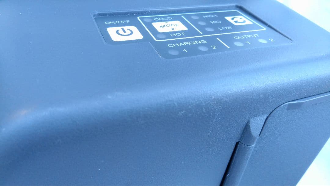 HiKOKI コードレス冷温庫 UL 18DA (XM)