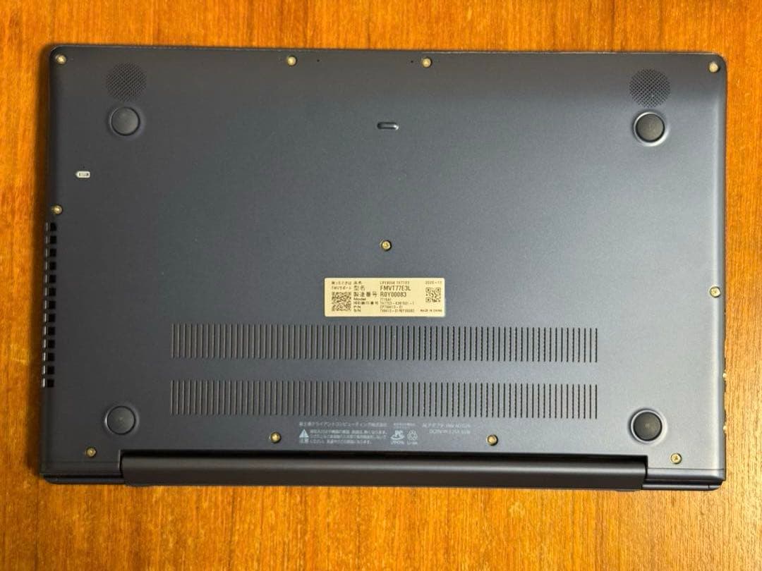 富士通 FMV LIFEBOOK TH77/E3 リカバリメモリ付き ノートPC