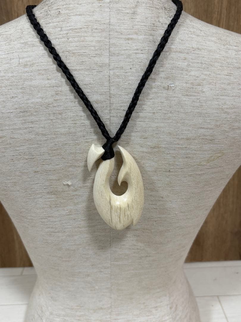 ボーンカービングネックレス(sw65)Lサイズ　マッコウ
