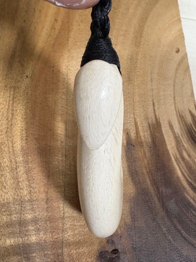 ボーンカービングネックレス(sw65)Lサイズ　マッコウ