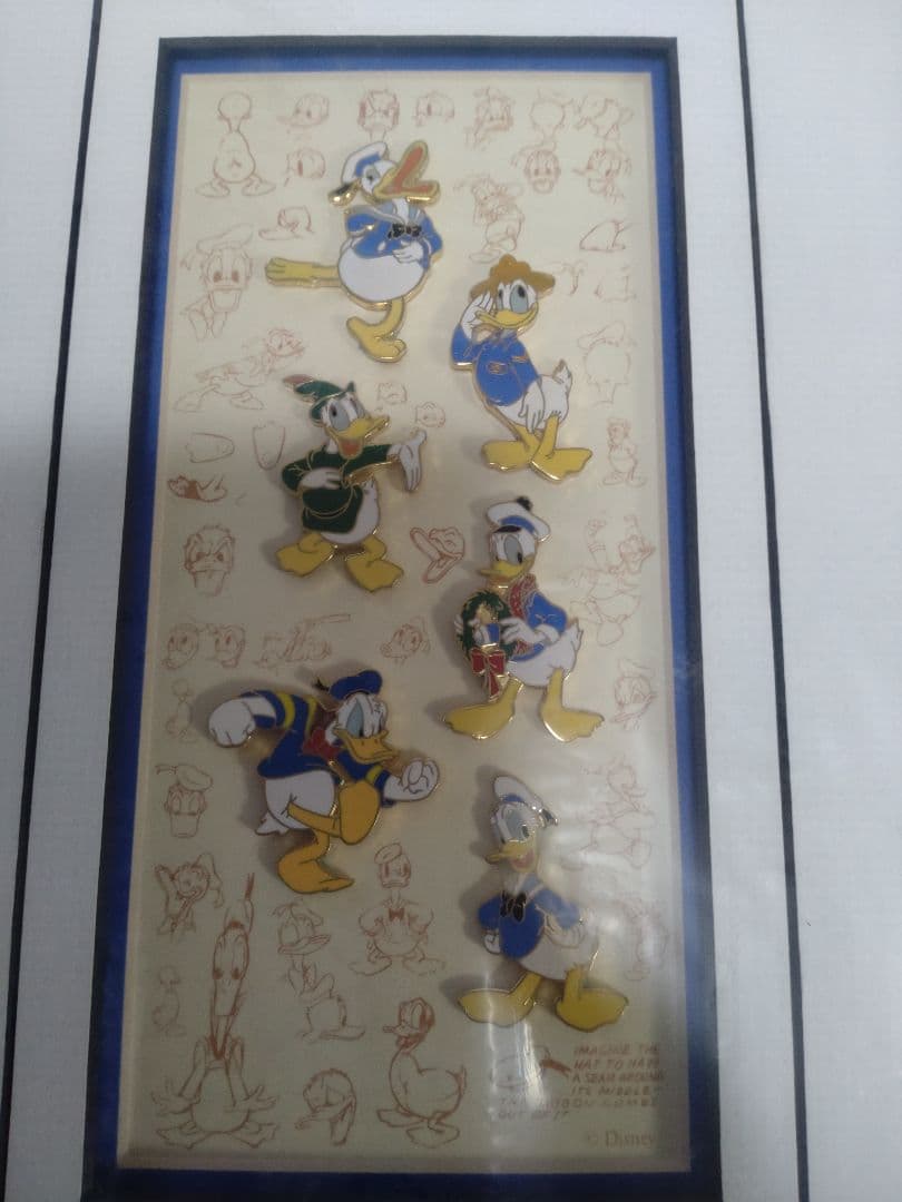 ドナルドダック　ピンバッジ