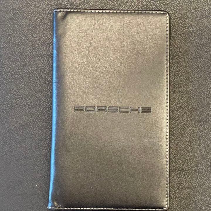 ポルシェ　パスポートケース