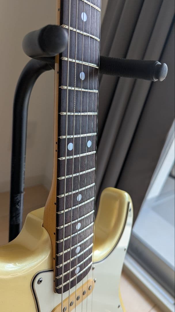 ギター JV Squier by Fender Stratocaster