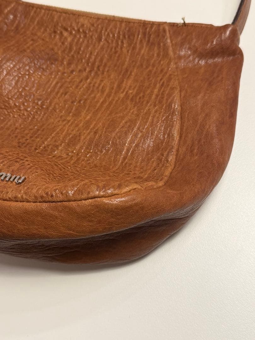 miumiu ミュウミュウ　ミニレザーブラウンバック