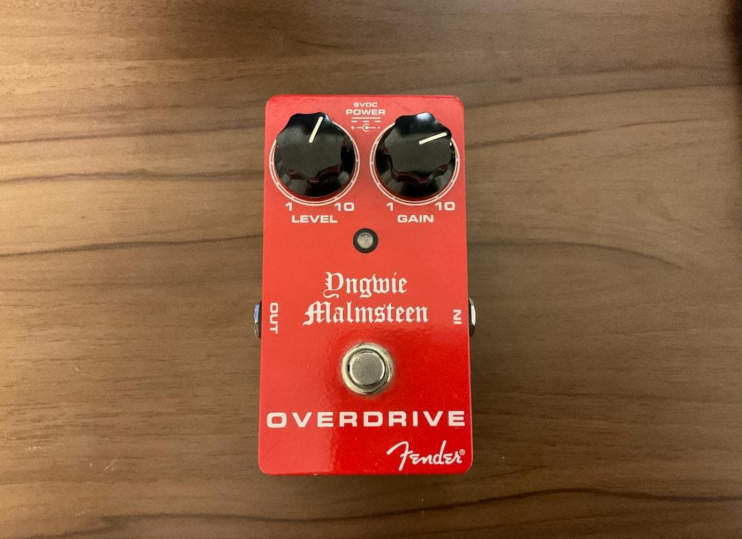 ギター Fender Yngwie Malmsteen Overdrive