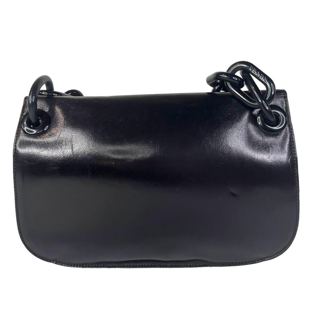 一点限り　プラダ　ショルダーバッグ　マドラスウィング　プラスチックチェーン　黒