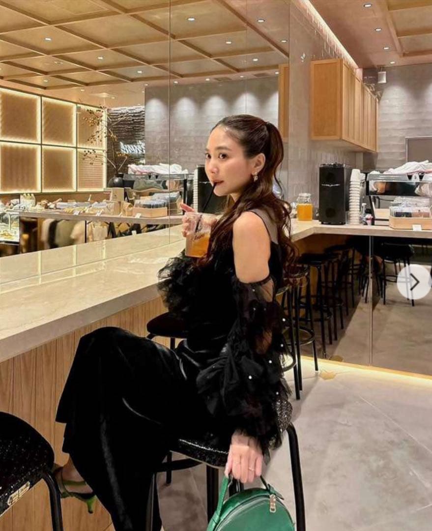 detached sleeve dress ブラックホワイト