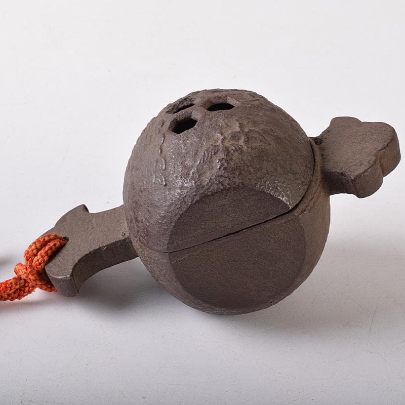 時代金工　古鉄　山水刻　小槌　香炉　共箱　V　R8204