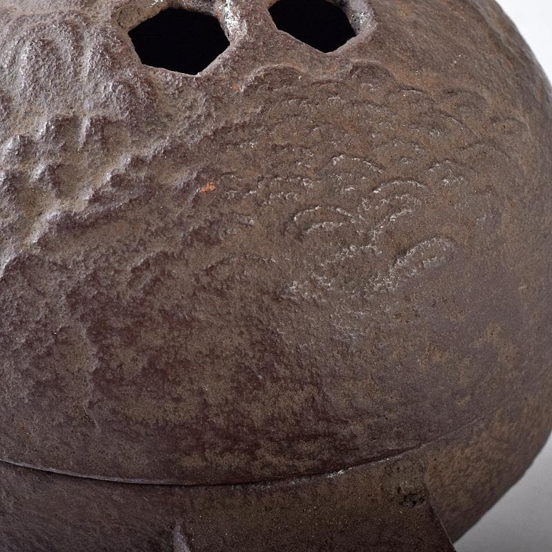 時代金工　古鉄　山水刻　小槌　香炉　共箱　V　R8204