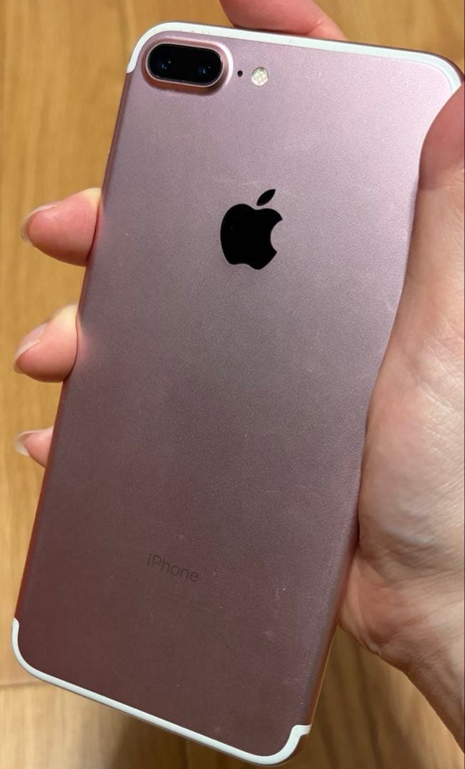 iPhone7Plus ローズゴールド 128GB バッテリー容量:84%