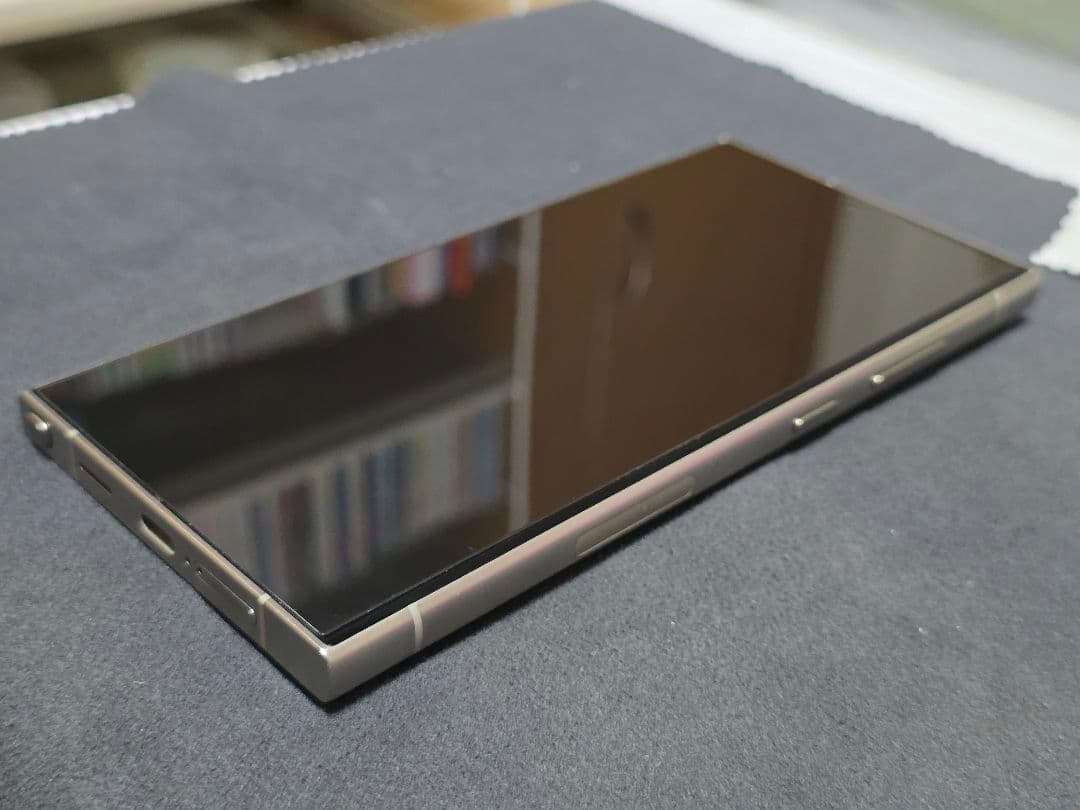 Galaxy S24 Ultra チタニウムバイオレット + TORRASケース