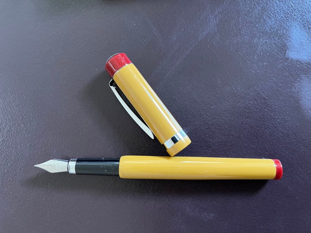 ☆新品・未使用品☆  「京阪電車公式万年筆 旧3000系特急車両」